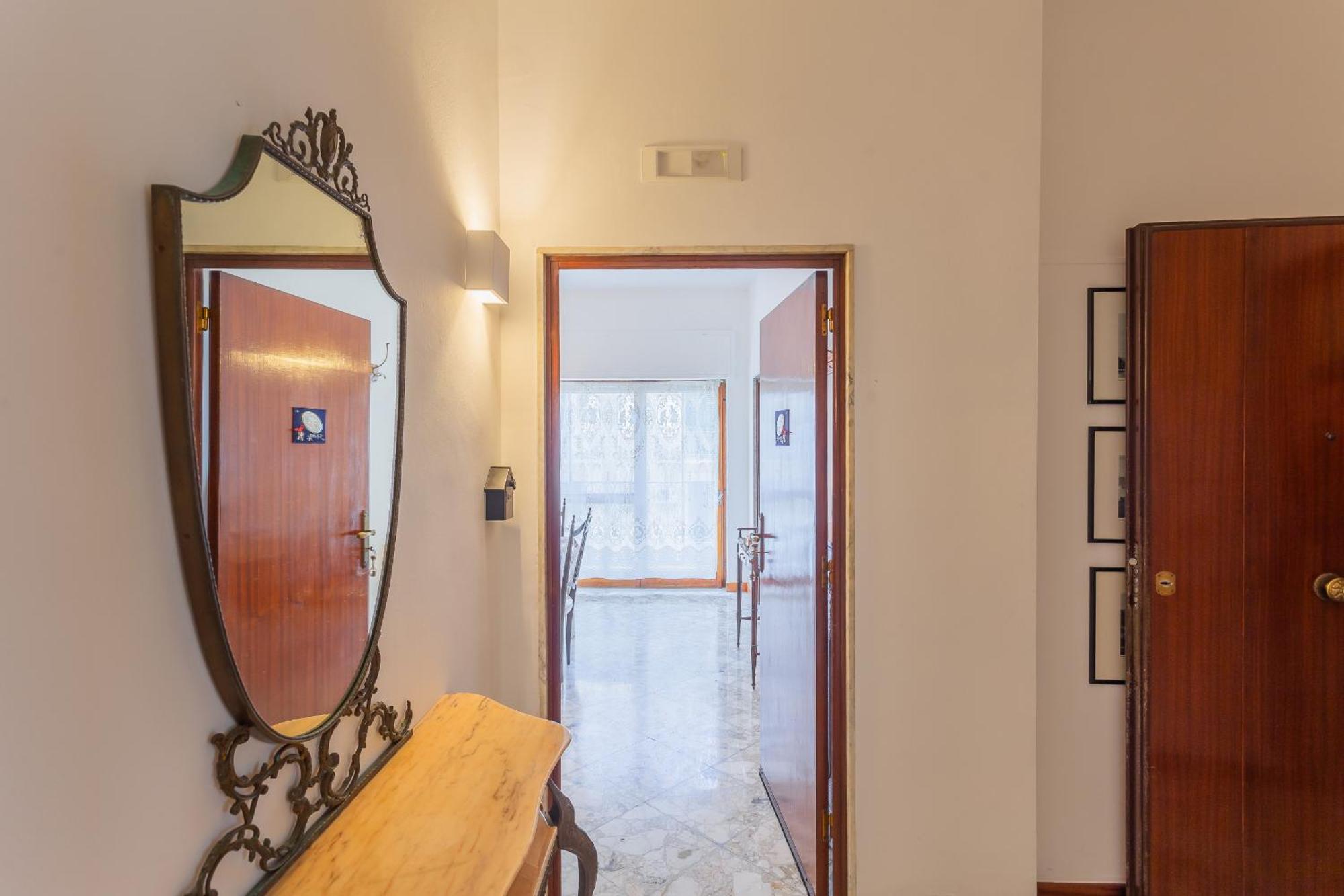 Golden And Silver Apartments By Wonderful Italy Bari Luaran gambar