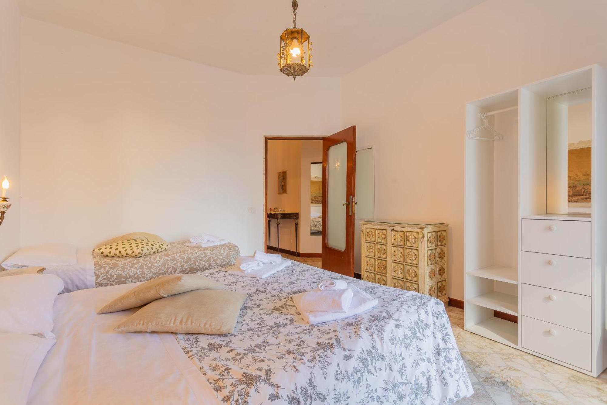Golden And Silver Apartments By Wonderful Italy Bari Luaran gambar