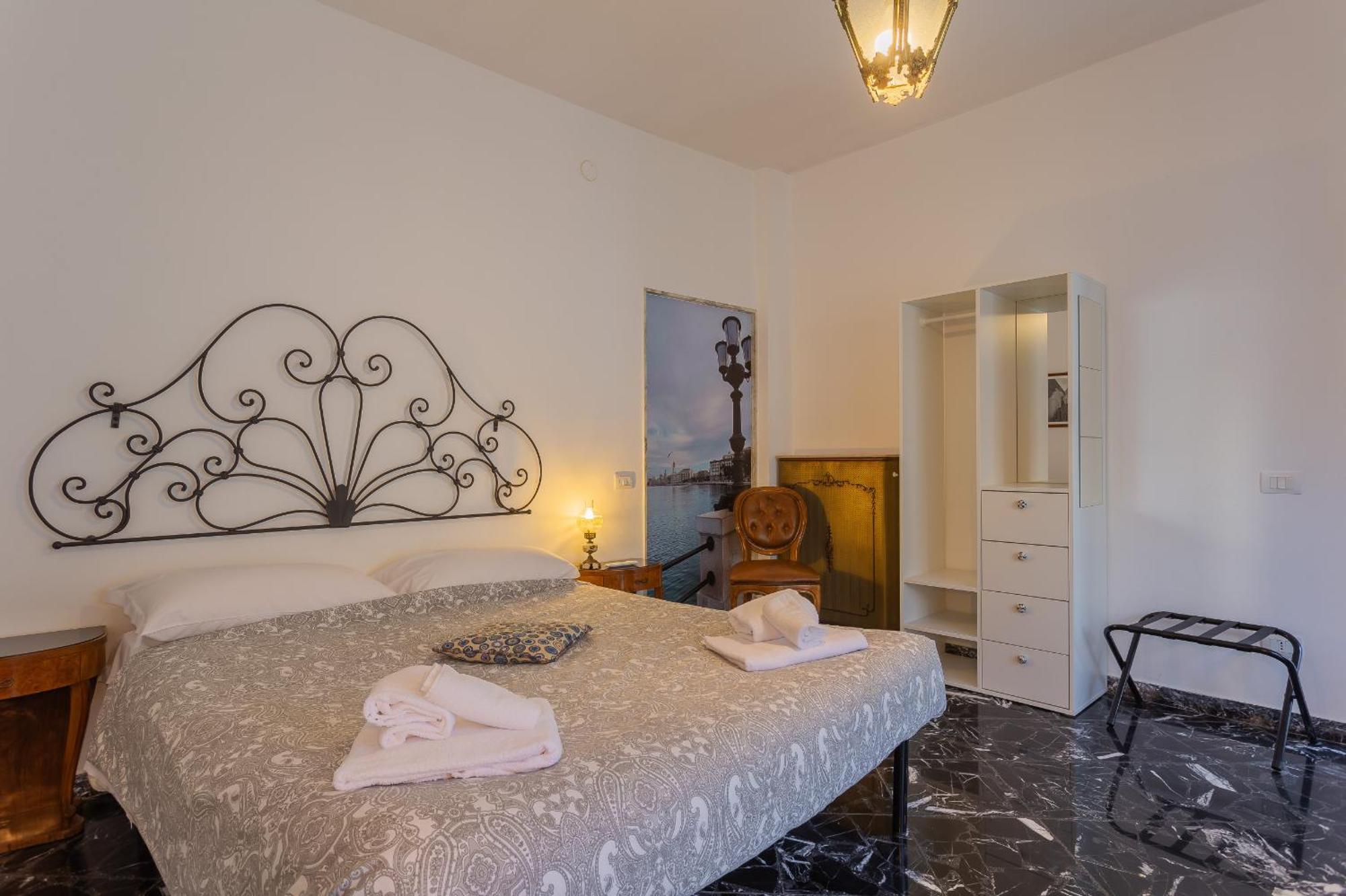 Golden And Silver Apartments By Wonderful Italy Bari Luaran gambar